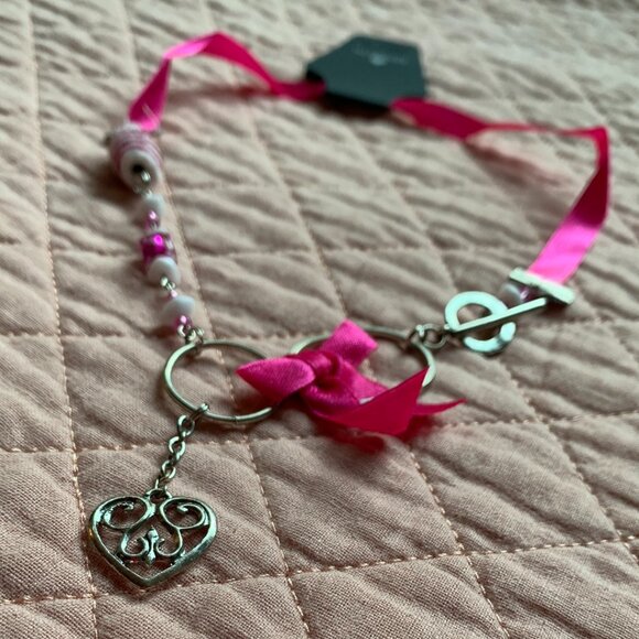 3x35$ 🌸📿🌺 Handmade -  Elegant Vibrant pink & white - Heart Pendant Necklace - Picture 4 of 8